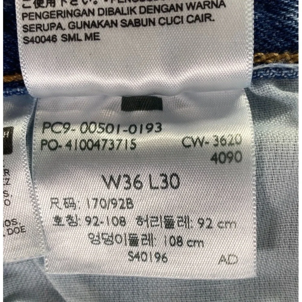 Levis 501 Jeans Mens 36x30 Blue Med Wash 100% Cotton‎ Straight Leg Denim Classic